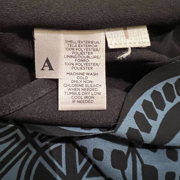 Ann Taylor LOFT Slate Blue & Black Geometric Print Shift Dress w/Scalloped Hem - Picture 14 of 15